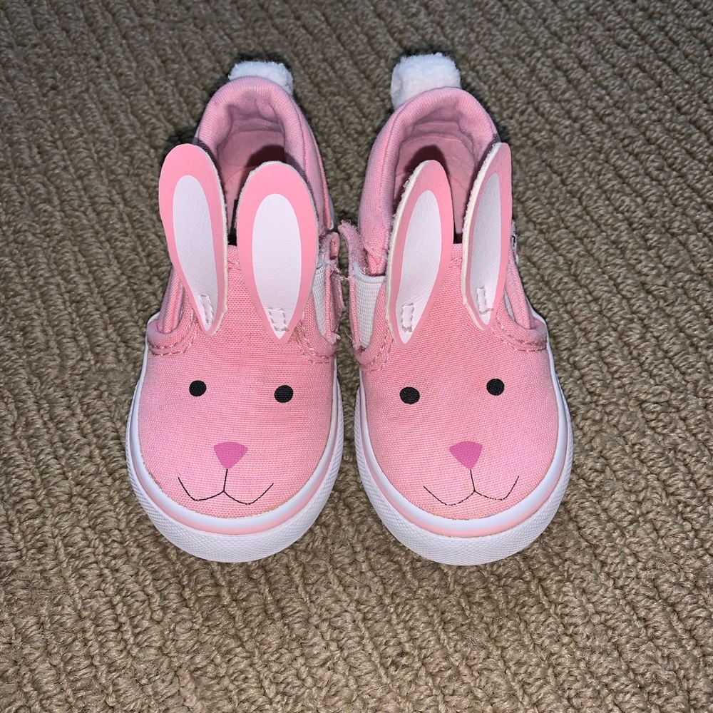 Vans 5T Bunny Slip-On’s